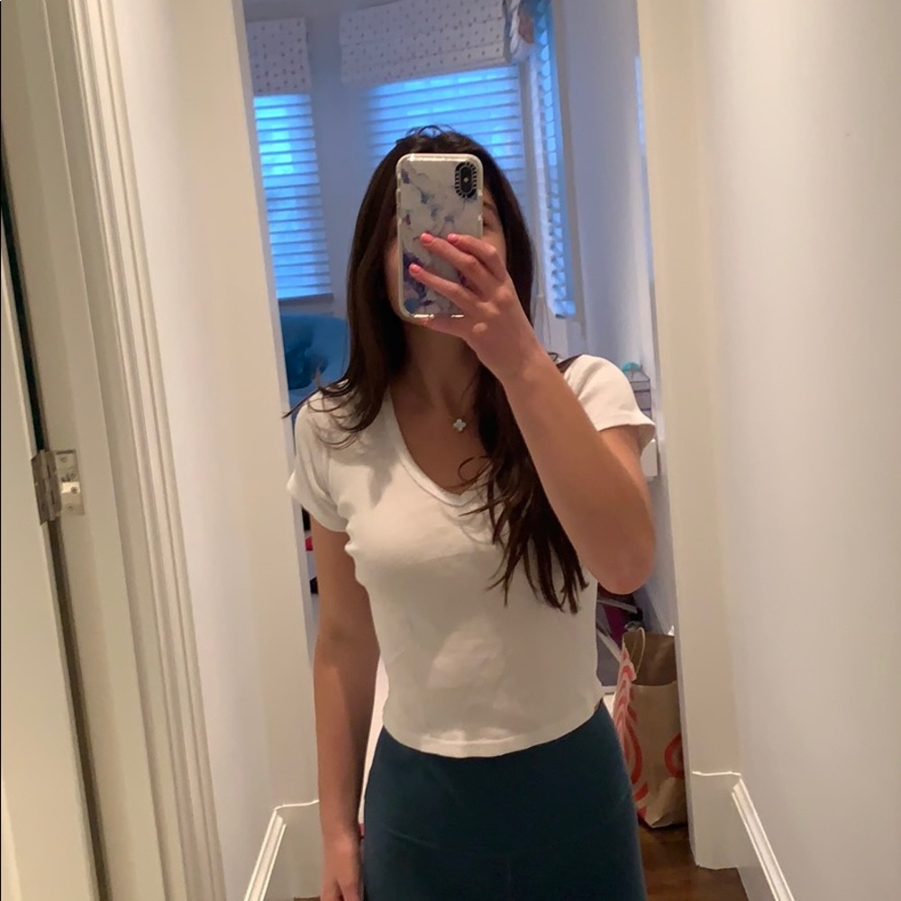 V neck short sleeve crop top